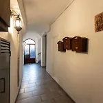 Blue Diamond Apartment *