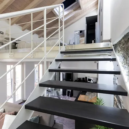 Blue Diamond Daire Como