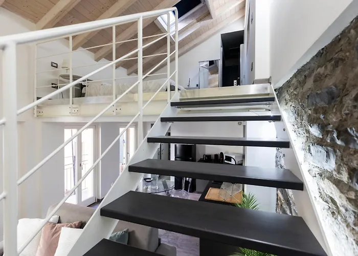 Blue Diamond Apartment Como