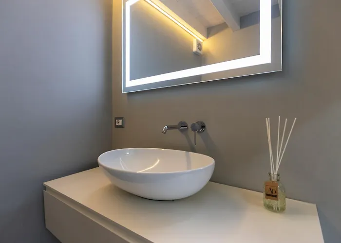 Blue Diamond Apartment Como