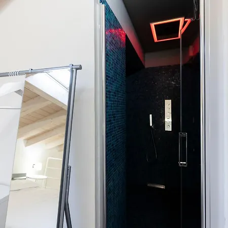 Apartamento Blue Diamond Como