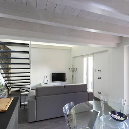 Blue Diamond Apartamento Como